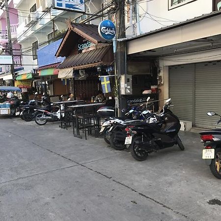 Scandalic Bar And Guest House Pattaya Exterior foto